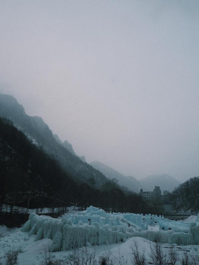 Отель Sounkyo Onsen Kumoi Камикава Экстерьер фото