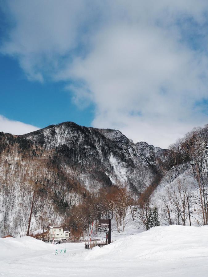 Отель Sounkyo Onsen Kumoi Камикава Экстерьер фото